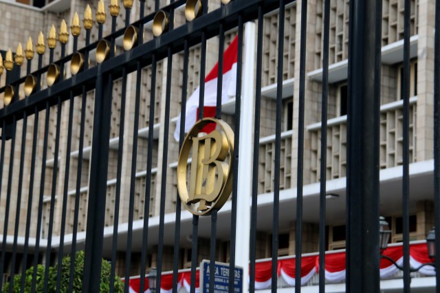 Bank Indonesia buys $108m of government bonds at auction, first time since rule change