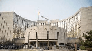 China will strengthen its policy, continue to lower lending rates: Central Bank Governor