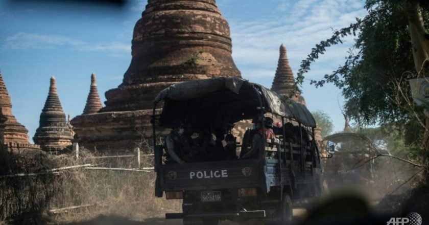 Looters target Myanmar temple treasures in tourist slump