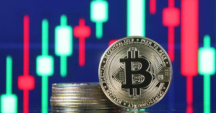 Blockchain start-ups raised a record $4.4 billion in the second quarter despite the slump in crypto prices