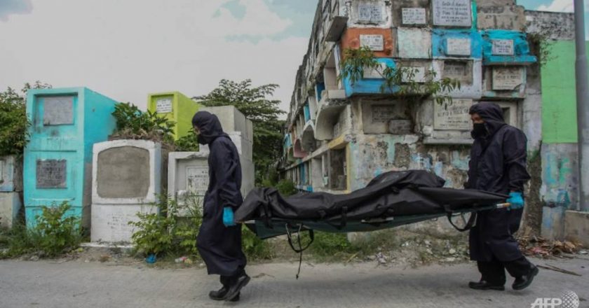 Philippine drug war dead exhumed as grave leases expire