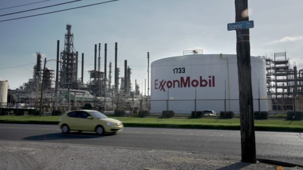Exclusive-Exxon, Chevron look to make renewable fuels without costly refinery upgrades -sources