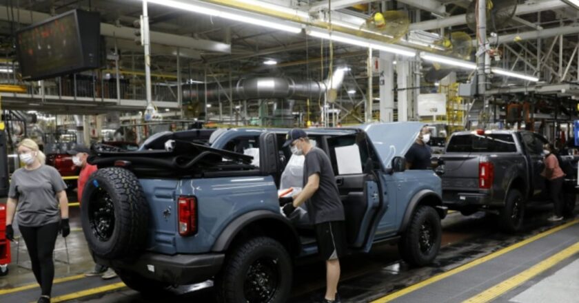 Prices hit four-decade high in 2021 as inflation lashes US economy