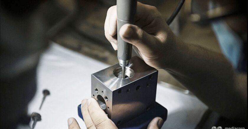 Singapore’s manufacturing output growth dips slightly to 14.6% in November