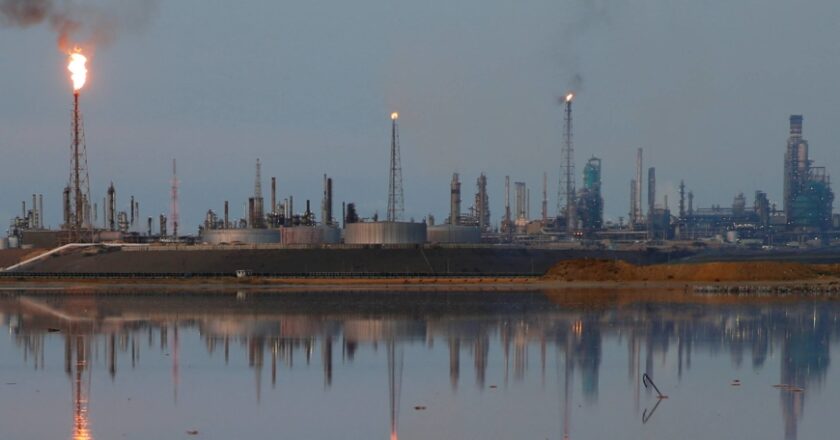 China buying more cheap and sanctioned oil from Iran and Venezuela