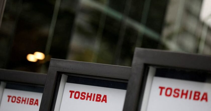 Toshiba should overhaul board and management, major Japan pension fund says