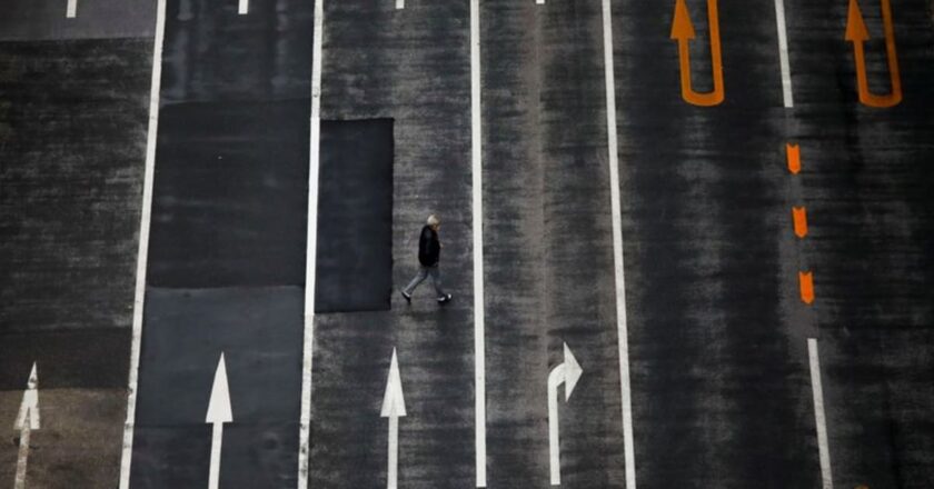 Japan’s economy rebounds on solid spending, Omicron clouds outlook