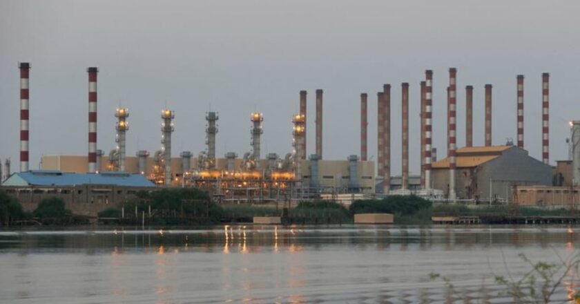 Exclusive-China puts 4 million barrels of Iranian oil into state reserves -source, Vortexa