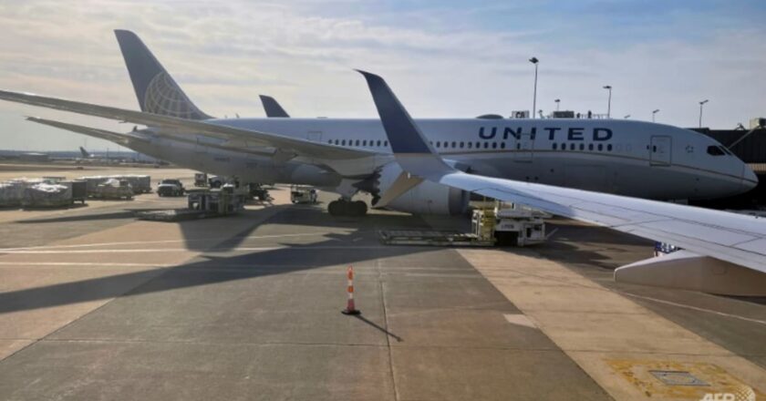 US regulator, not Boeing, to do final certification on new 787s