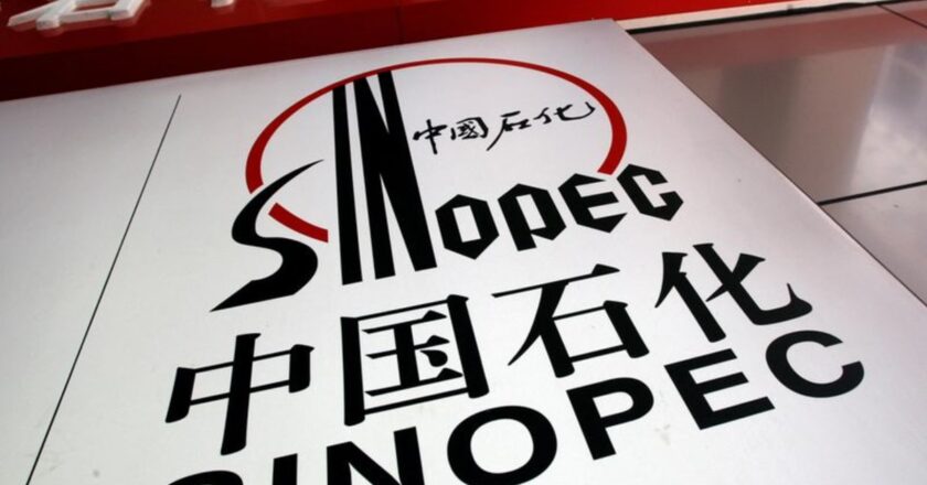 Exclusive-China’s Sinopec pauses Russia projects, Beijing wary of sanctions -sources