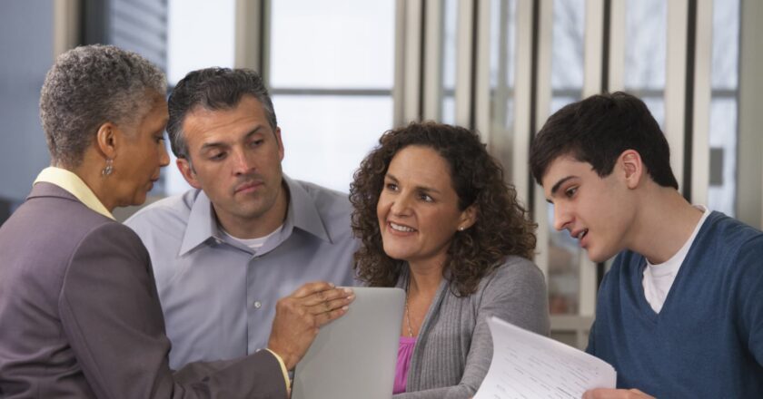 Op-ed: Here’s why you should open a Roth IRA for your kids