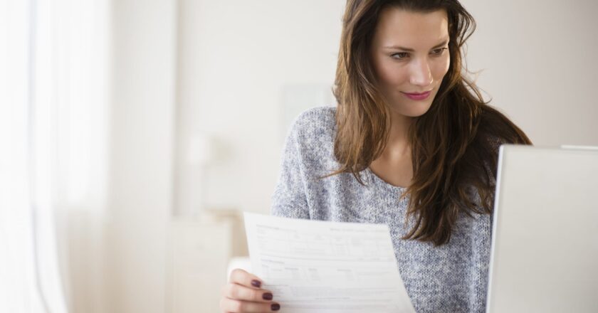 How using a cash-back credit card can fight against inflation