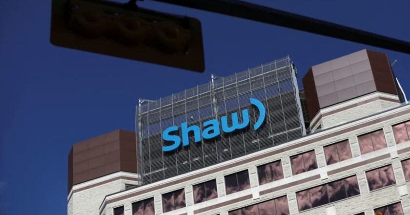 Canada’s Globalive inks network pact with Telus to boost chances of Shaw’s wireless unit bid