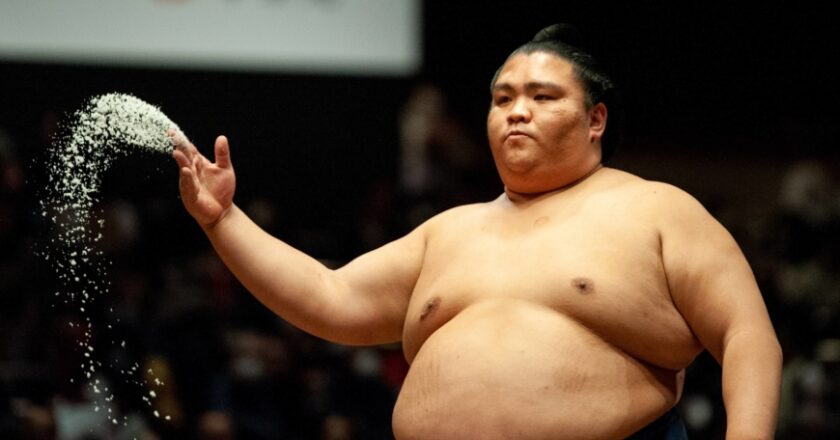 Sumo’s doors open for college stars but closing for foreign hopefuls