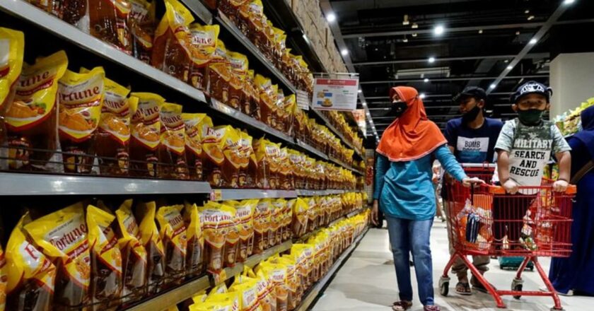 Indonesia industry body confident palm oil export ban could end in May