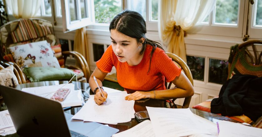 A strong job market is causing more students to drop out of college. The potential loss to future earnings, however, is significant