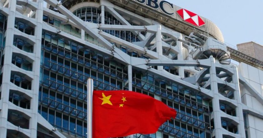 HSBC aims to soothe Hong Kong investors after rejecting break-up call from Ping An