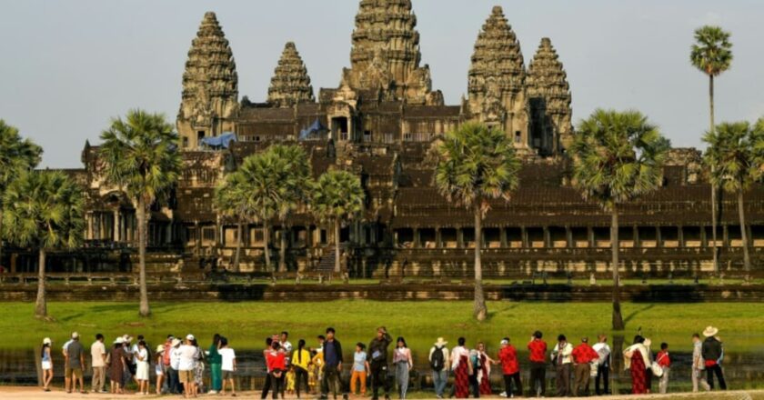 US returns 30 stolen antique artworks to Cambodia