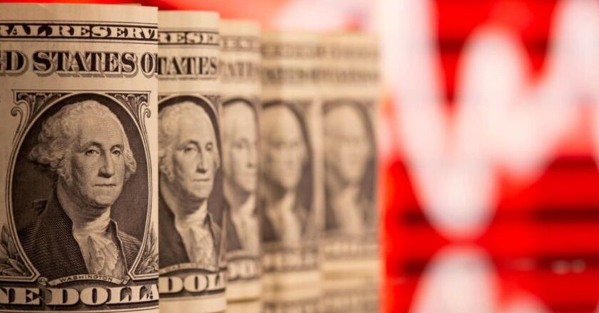 Dollar holds firm as Powell speech day dawns