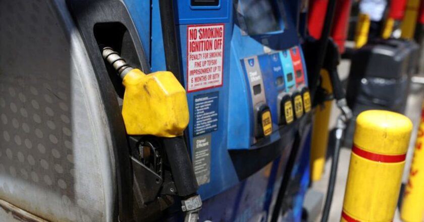 Oil falls 2% on expectations that US Gulf supply disruption will ease