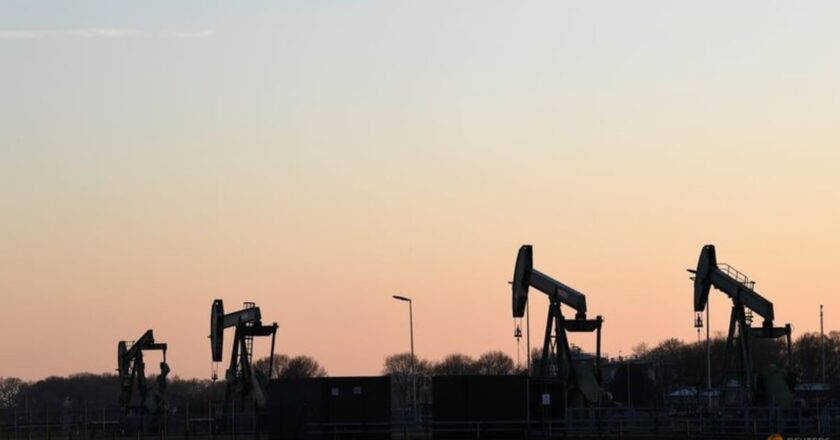 Oil slides on worries on China, IMF slow-growth expectations