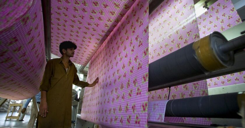 Pakistan’s crucial textile continues to suffer losses