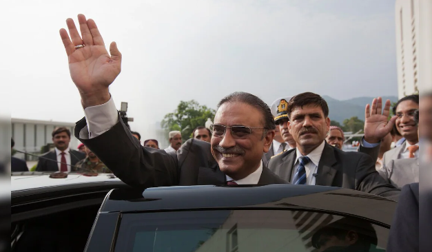 Pakistani President To Not Receive Pay During Term, Citing Economic Crisis