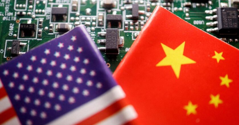 <strong>CHINESE CHIP PRODUCTION AT RISK AS EQUIPMENT BAN LOOMS</strong>