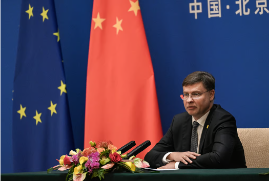 Through negotiations on minimum EV pricing, China and the EU want to avert a trade war.