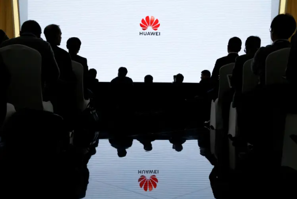 The US-China tech battle has reached a “turning point” with Huawei’s latest smartphone.