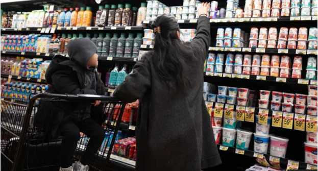 Although consumer spending has increased, US economic growth has slowed.