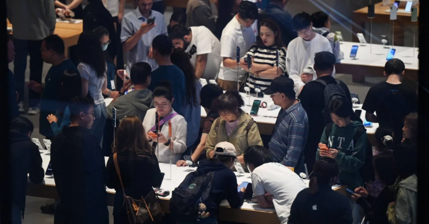 Ahead of plenum, party mouthpiece likens China’s economy to ‘unsinkable’ aircraft carrier