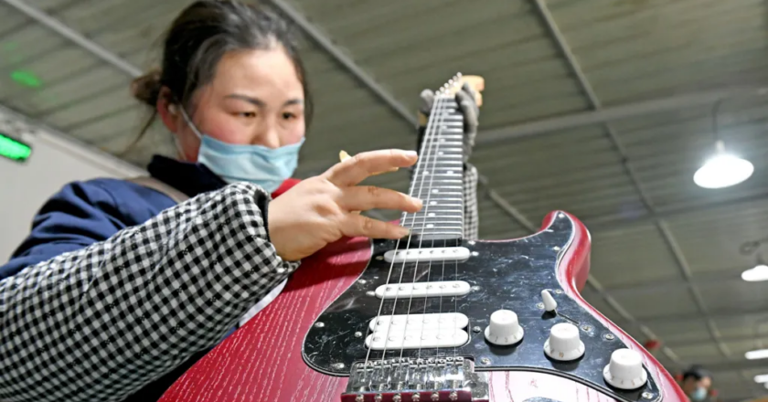 China hits growth goal after exports defy US tariffs